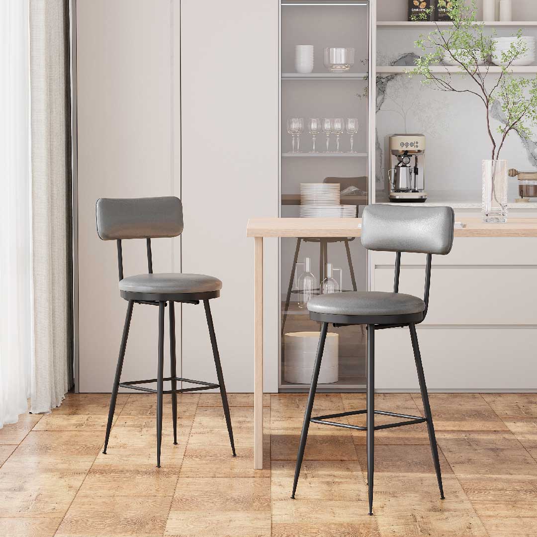 Graue Barhocker mit Lehne an moderner Kücheninsel – 65 cm Sitzhöhe, pflegeleichtes PU-Leder, ideal für Küche und Theke