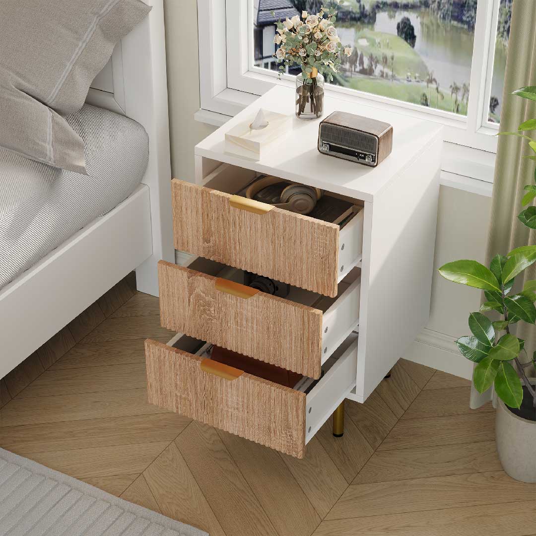 Yelenaro sängbord, 2 st. (3 lådor) – modernt i vitt och träimitation